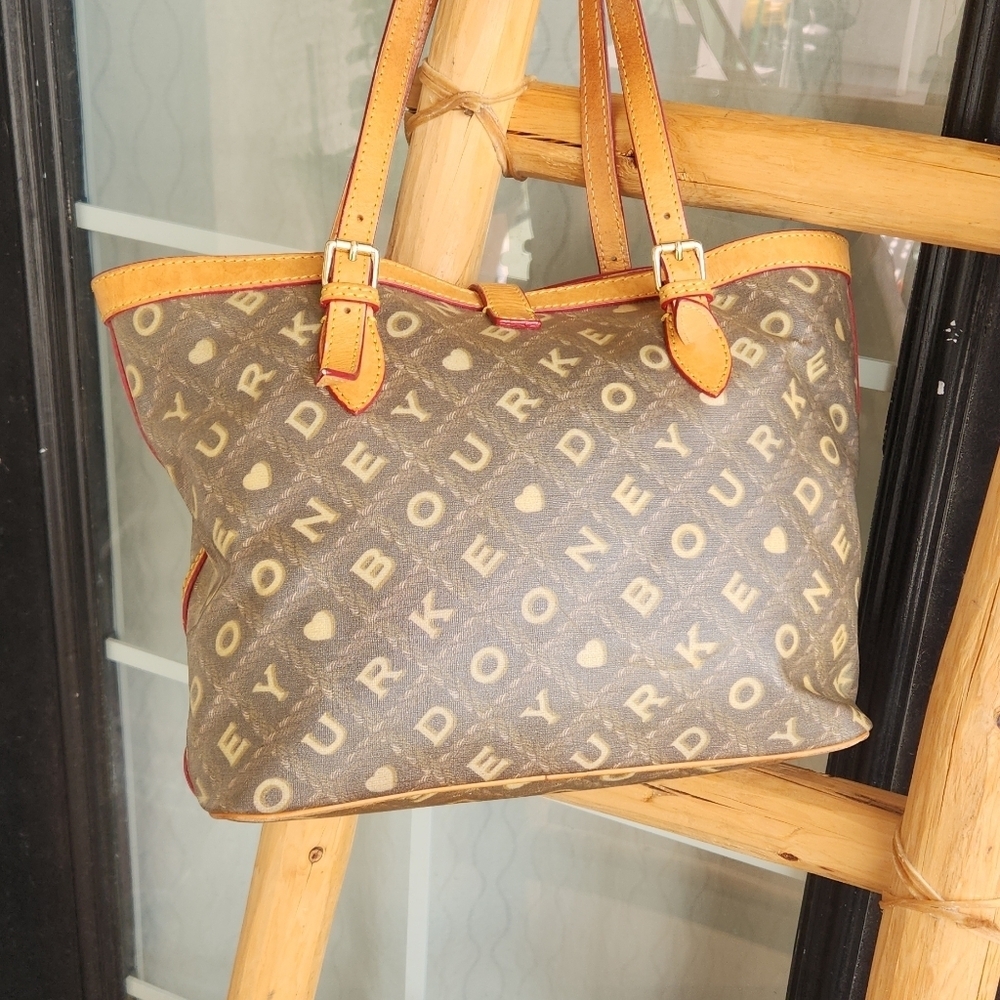 VTG Dooney & Bourke Crossword Tote‎ Vachetta - Picture 8 of 15